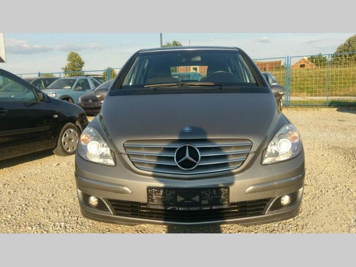 mercedes benz b 180 besplatni mali oglasi