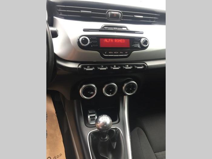 alfa romeo giulietta 1 6 mjet besplatni mali oglasi