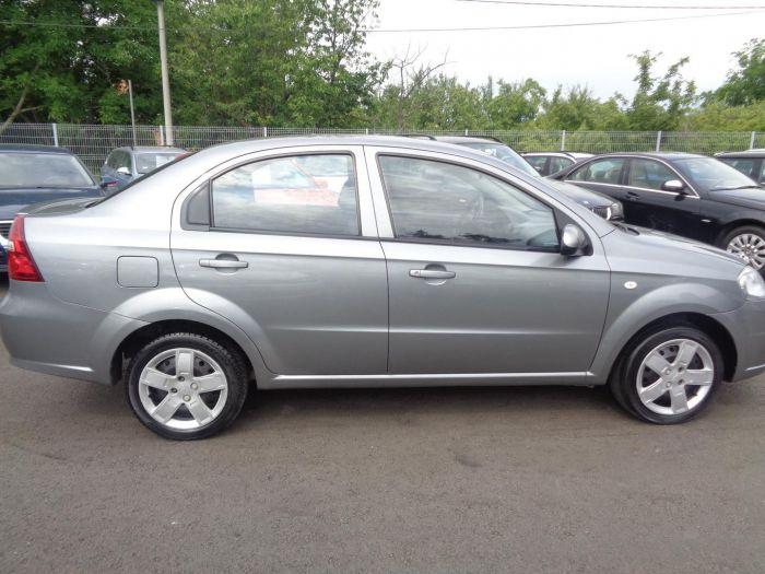 chevrolet aveo besplatni mali oglasi