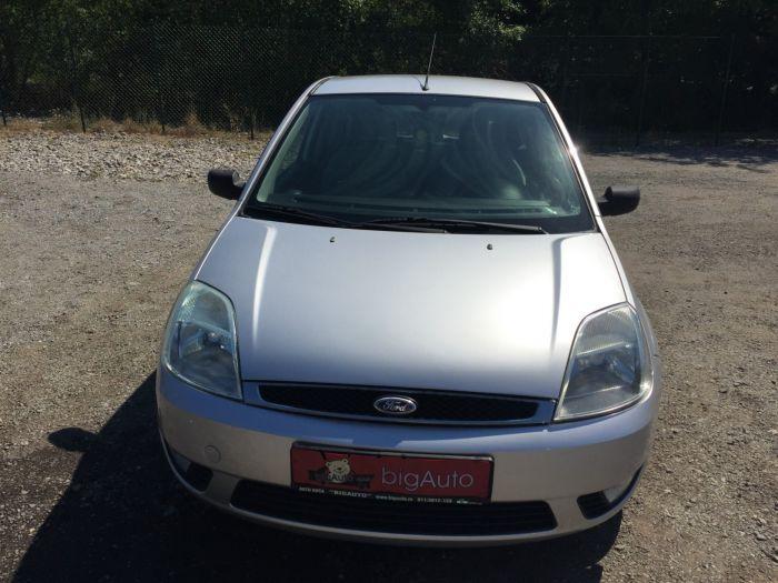 ford fiesta 1 3 ghia besplatni mali oglasi