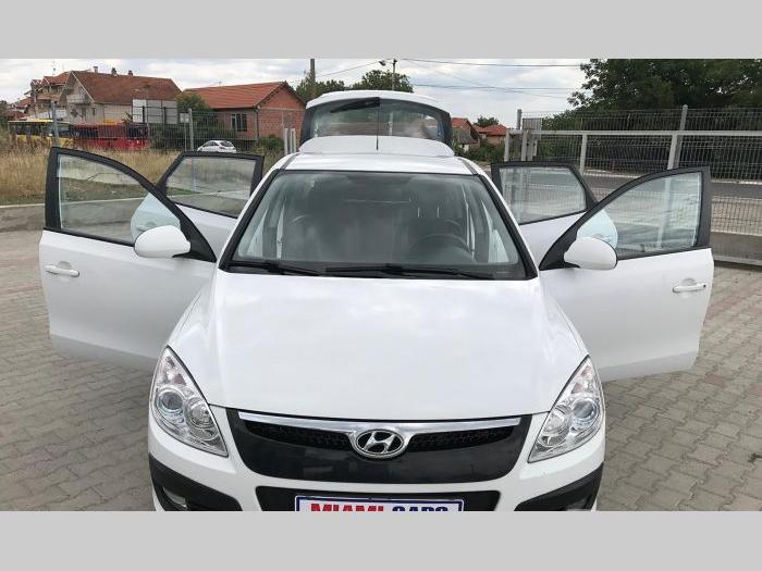 hyundai i30 1 6 crdi besplatni mali oglasi