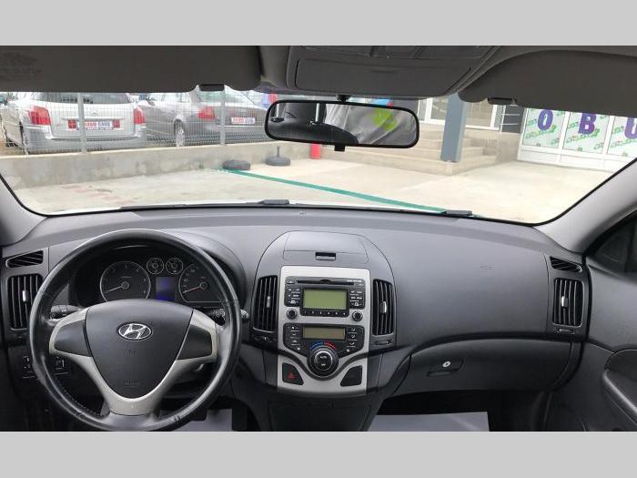 hyundai i30 1 6 crdi besplatni mali oglasi