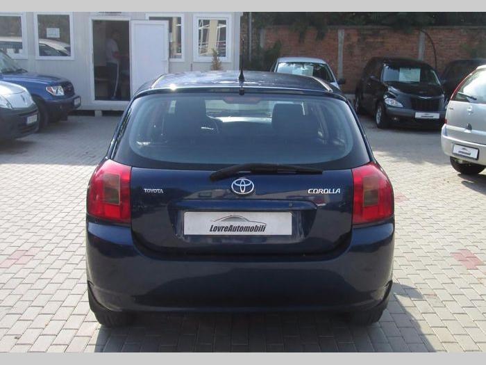 toyota corolla 1 4 besplatni mali oglasi