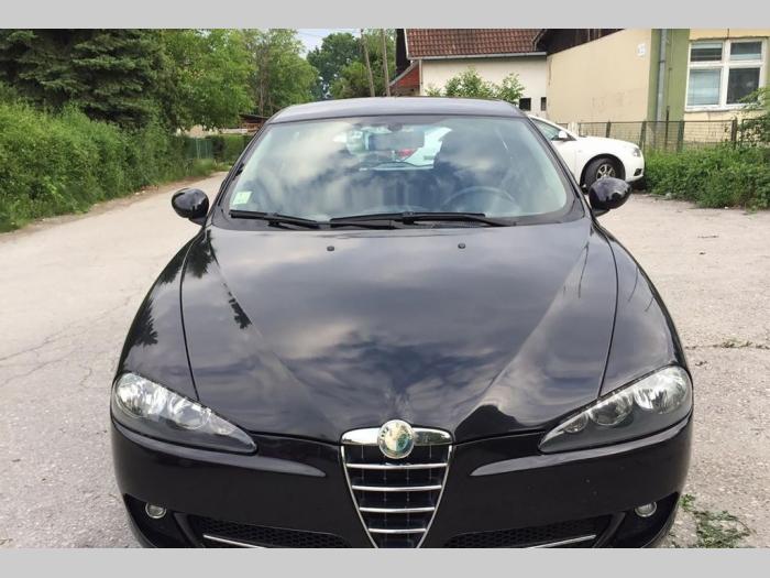 alfa romeo 147 1 6 besplatni mali oglasi