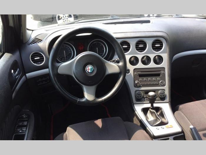 alfa romeo 159 1 9 besplatni mali oglasi
