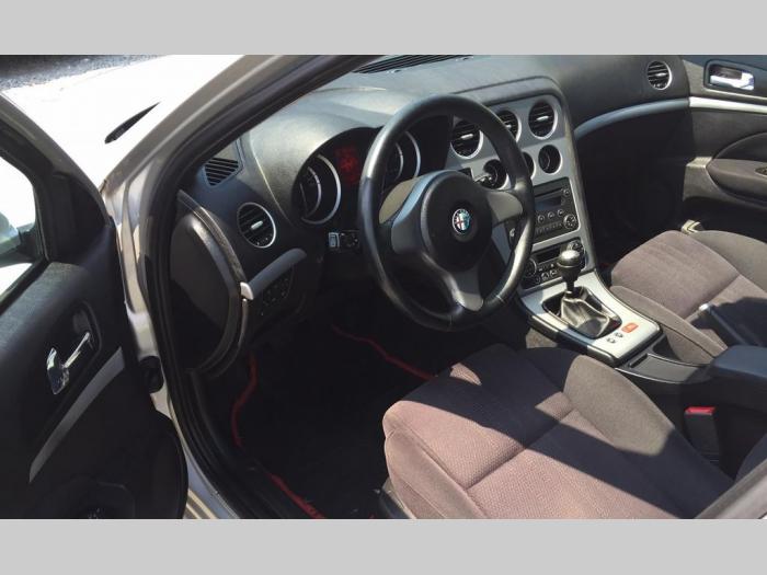 alfa romeo 159 1 9 besplatni mali oglasi