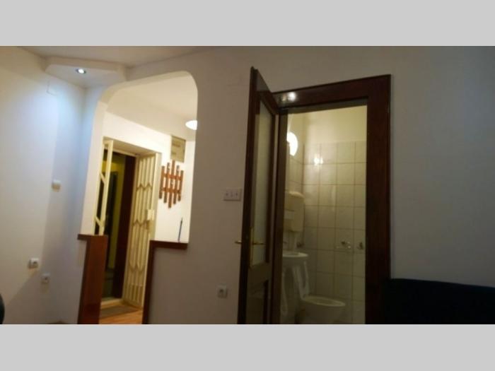 kneza miloša, garsonjera, 15m2, sut renovirana, uknjižena besplatni mali oglasi