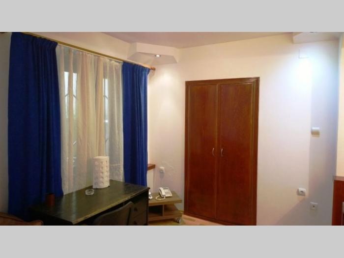 kneza miloša, garsonjera, 15m2, sut renovirana, uknjižena besplatni mali oglasi