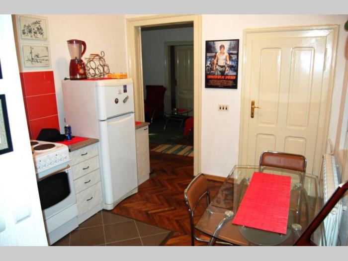 botanička bašta, bul despota stefana, 70m2, 3 0 ,salonac, vpr besplatni mali oglasi