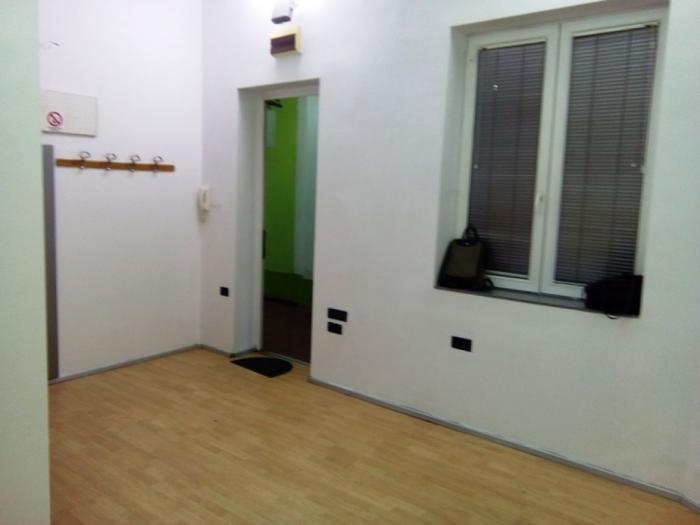 zeleni venac, lokal, 21m2, renoviran, uknjižen besplatni mali oglasi