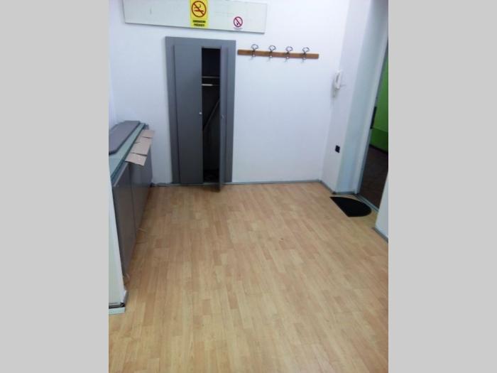 zeleni venac, lokal, 21m2, renoviran, uknjižen besplatni mali oglasi