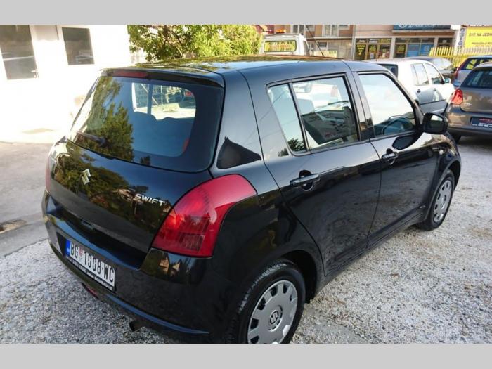 suzuki swift 1 3b besplatni mali oglasi