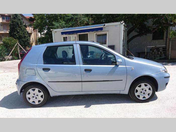fiat punto 1 2 besplatni mali oglasi