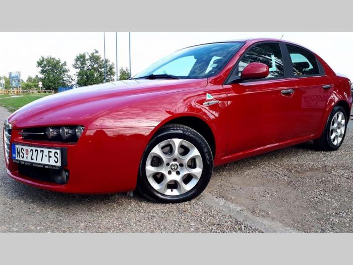 alfa romeo 159 1 9 besplatni mali oglasi