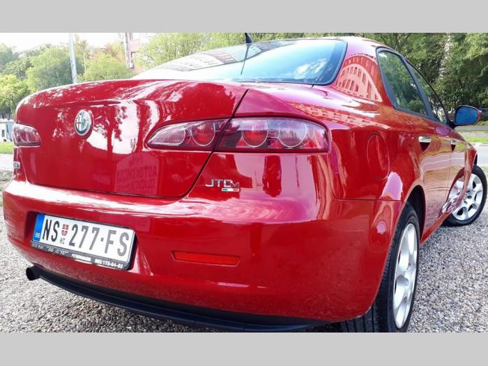 alfa romeo 159 1 9 besplatni mali oglasi