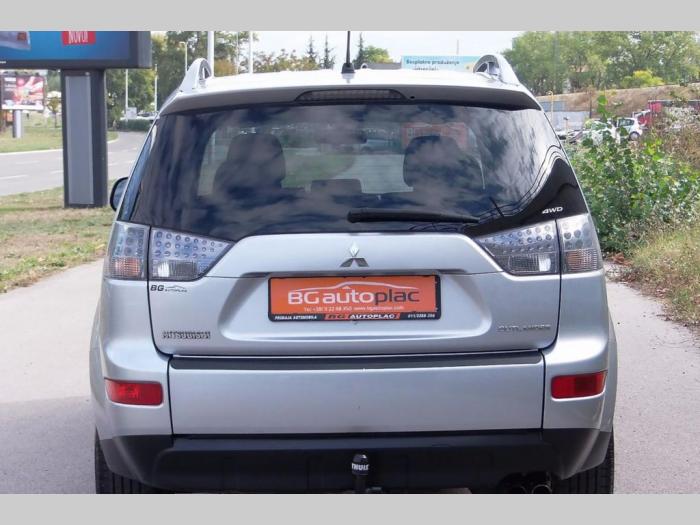 mitsubishi outlander 2 0 besplatni mali oglasi