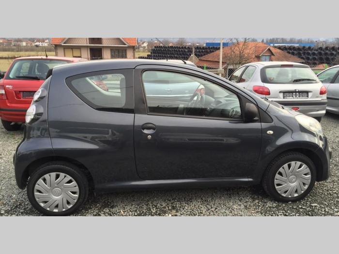 citroen c1 1 0 besplatni mali oglasi