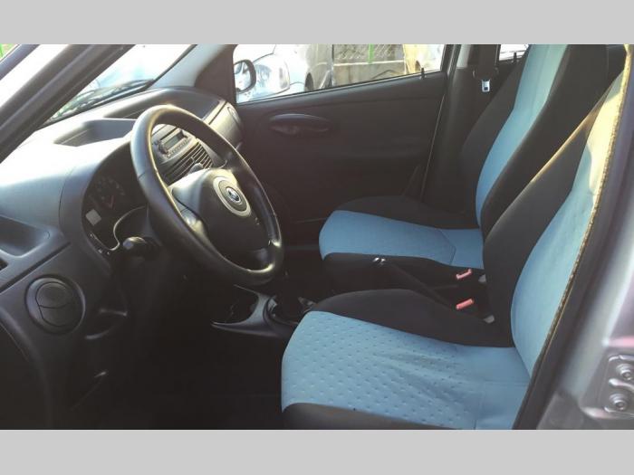 fiat punto 1 3 besplatni mali oglasi