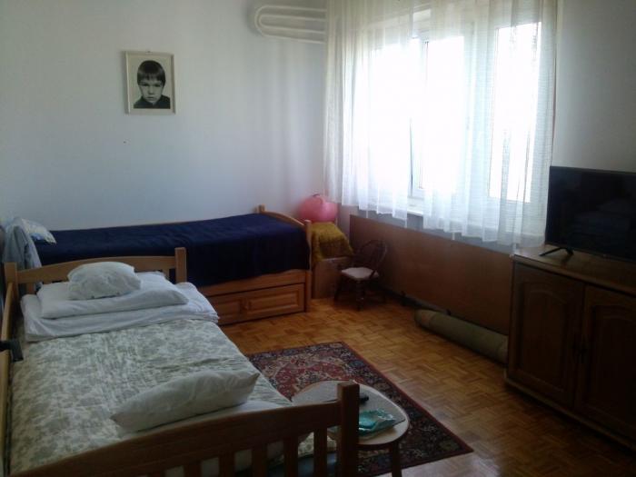 julino brdo, 64m2, 2 0, 9 15, održavan, adaptibilan u 2 5 besplatni mali oglasi