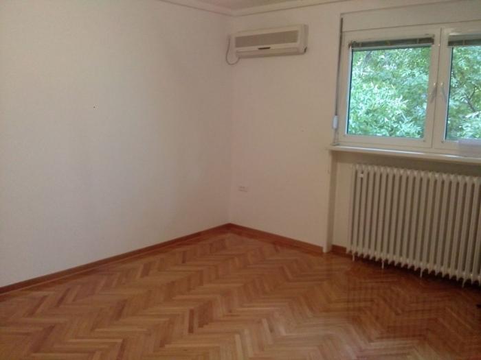 banovo brdo, košutnjak, 33m2, 3 4, 1 5, uknjižen, renoviran besplatni mali oglasi