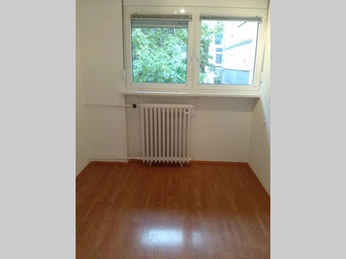 banovo brdo, košutnjak, 33m2, 3 4, 1 5, uknjižen, renoviran besplatni mali oglasi