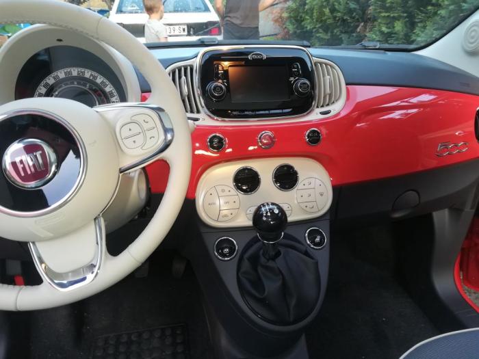 fiat 500 lounge besplatni mali oglasi