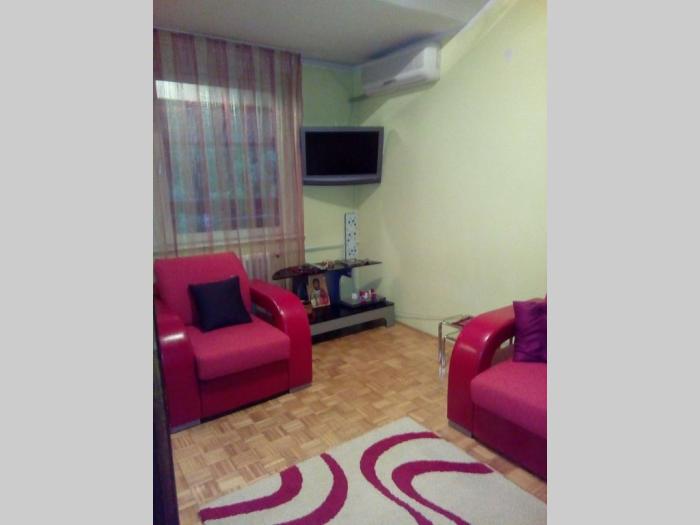 batajnica, m radosavljevića, 3 0, 70m2, renoviran besplatni mali oglasi