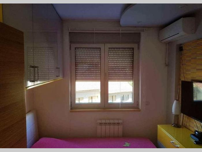 banovo brdo, praška, lux 2 5, 3 6 besplatni mali oglasi
