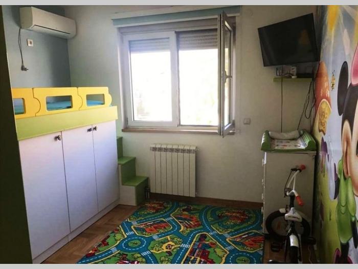 banovo brdo, praška, lux 2 5, 3 6 besplatni mali oglasi