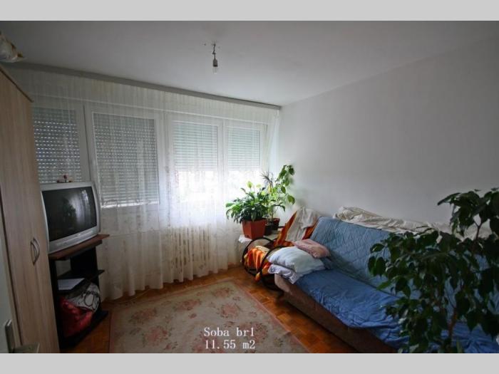 zemun, karlovačka, 76m2, 2,5, 8 9 besplatni mali oglasi