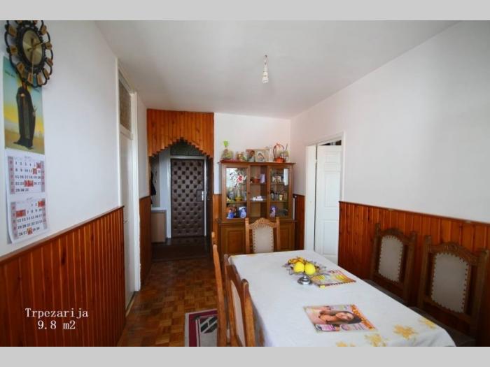 zemun, karlovačka, 76m2, 2,5, 8 9 besplatni mali oglasi