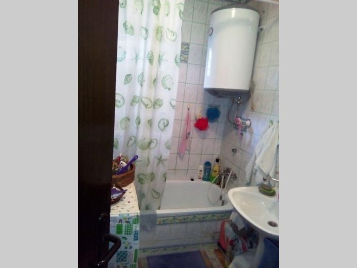 rakovica,slavka rodića, 2 0, 31m2 35m2 dvorište besplatni mali oglasi