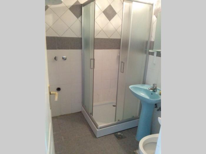 petlovo brdo, 2 0, 72m2, ul rasinska, adaptibilan u 2 5, nov besplatni mali oglasi