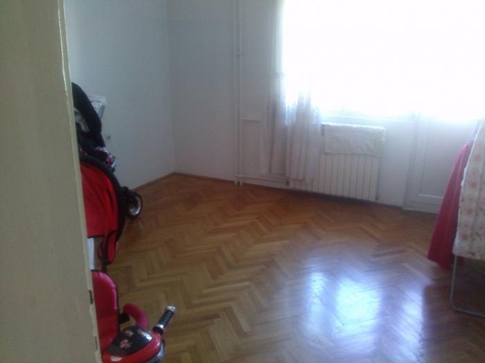 žarkovo, repiška,3 0, 1 2, 85m2, parking mesto besplatni mali oglasi