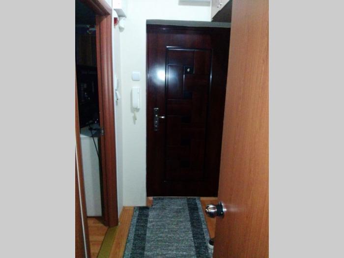 bele vode, 2 0, 56m2, vpr 2, renoviran, namešten besplatni mali oglasi