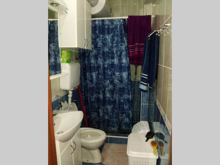 bele vode, 2 0, 56m2, vpr 2, renoviran, namešten besplatni mali oglasi