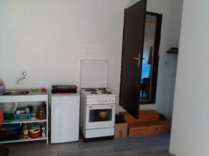 zemun, ul prilaz, kuća, 6 0, pr ptk, 132m2, eg, bašta besplatni mali oglasi