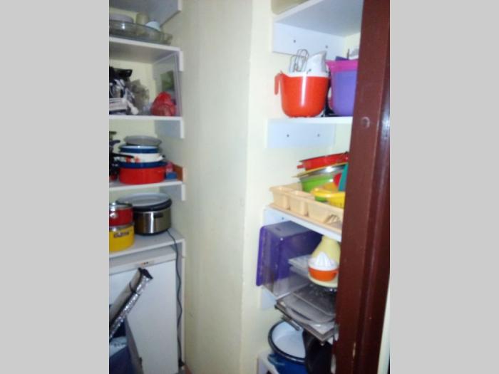 zemun, banijska, 2 5, 57m2, uknjižen, renoviran, lift, lođa besplatni mali oglasi