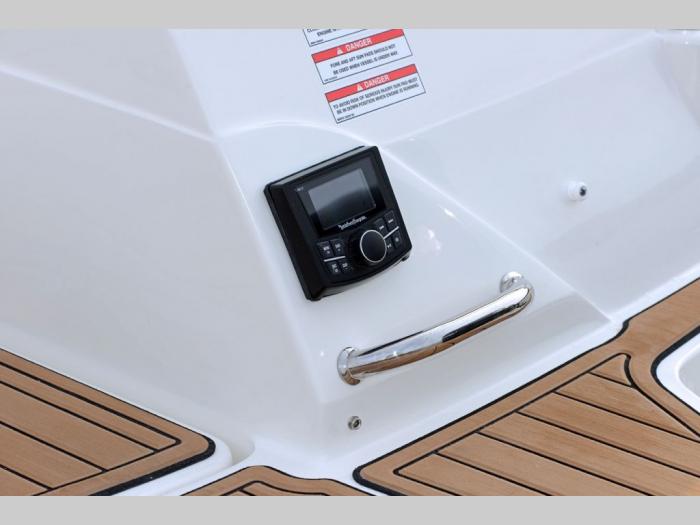 sea ray sea ray 230 spx besplatni mali oglasi
