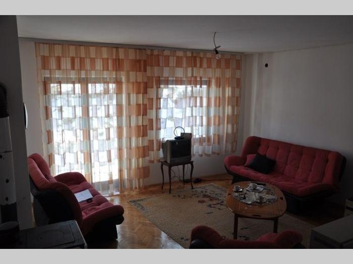 dobra četvorosobna kuća u višnjici, 123m2 sa garažom besplatni mali oglasi
