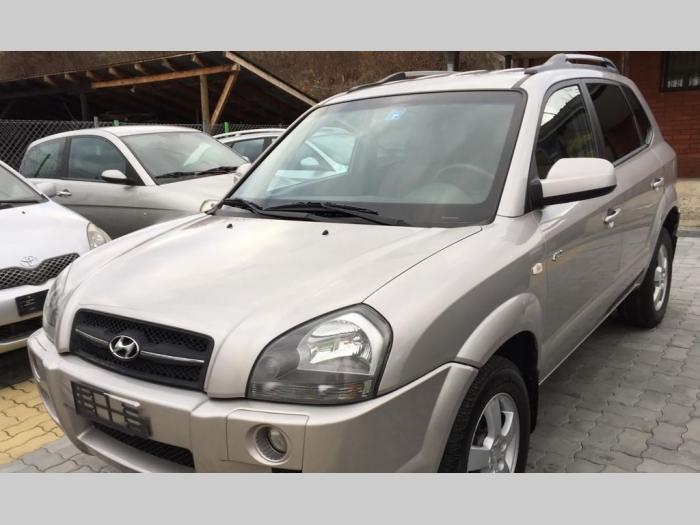 hyundai tucson 2 0 besplatni mali oglasi