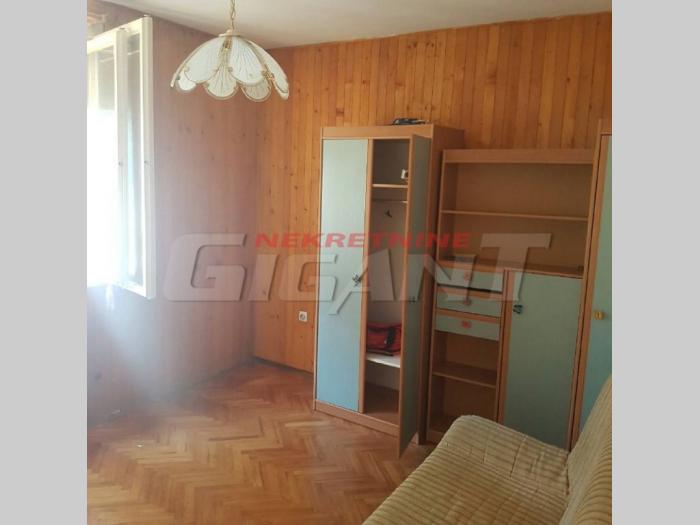 karaburma, pere ćetkovića, 63m2, 2 0 besplatni mali oglasi