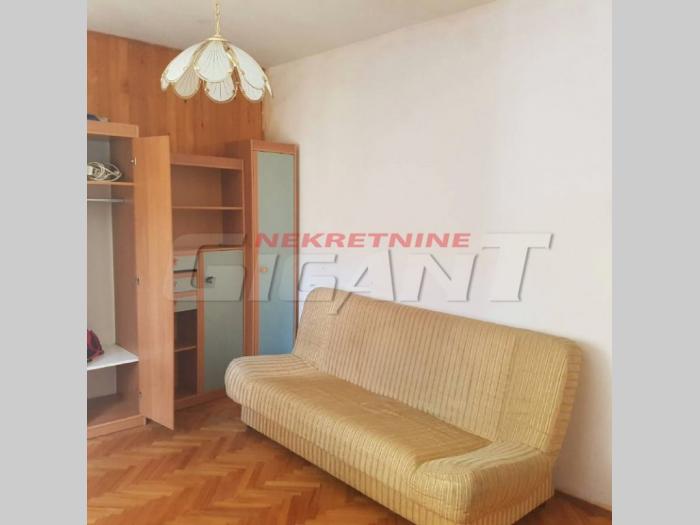 karaburma, pere ćetkovića, 63m2, 2 0 besplatni mali oglasi