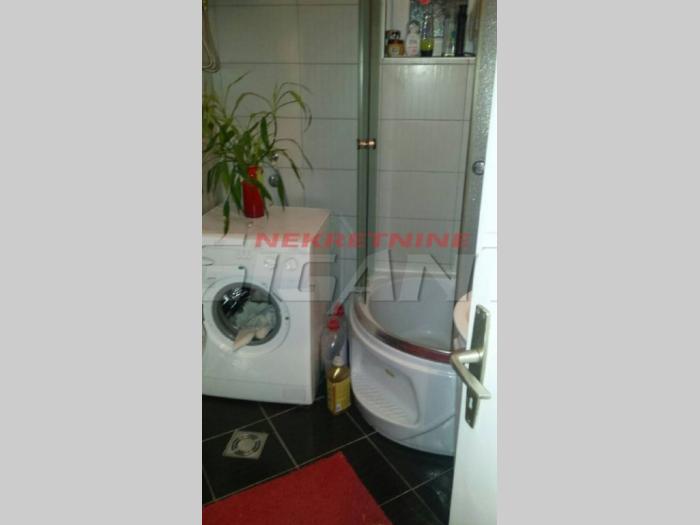 labudovo brdo, sretena mladenovića mike, 66m2, 2 5 besplatni mali oglasi