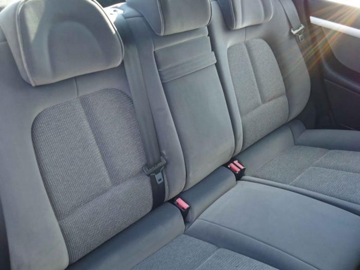 peugeot 407 1 6hdi besplatni mali oglasi
