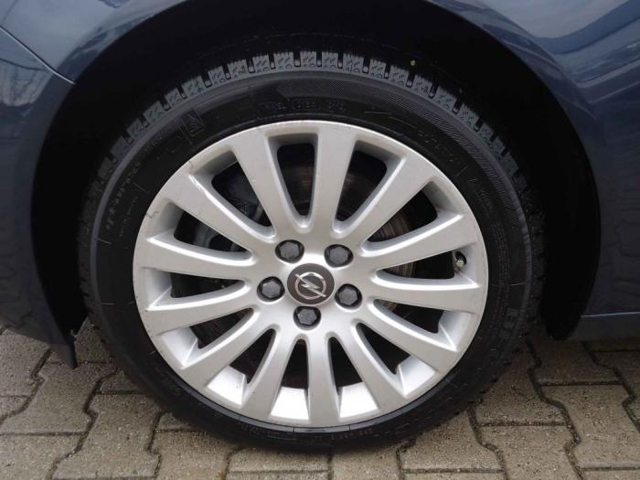 opel insignia 2 0 cdti akcija poklon veliki servis besplatni mali oglasi
