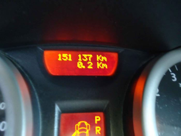 renault megane 2 0 besplatni mali oglasi