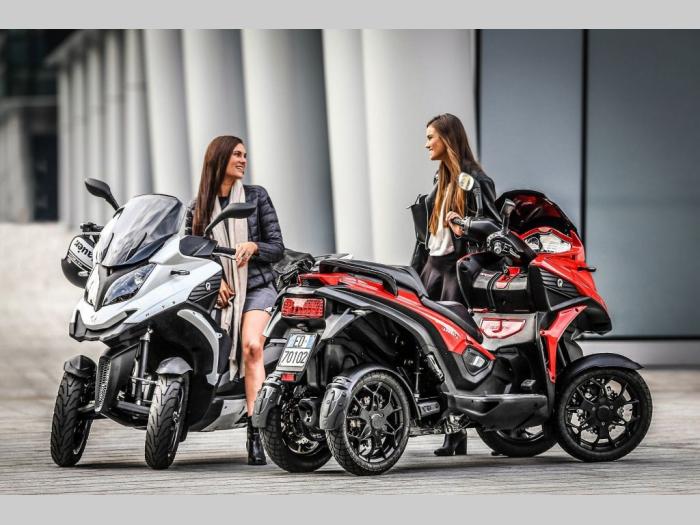 quadro q4 besplatni mali oglasi