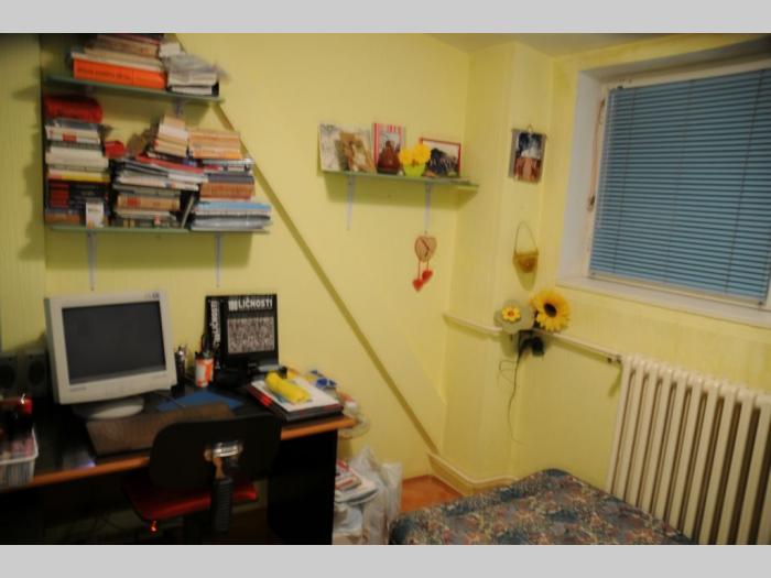 3 5, 100m2, skojevsko naselje besplatni mali oglasi