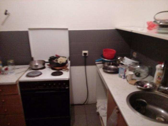 zemun, prvomajska, 1 5 , 56m2, 8 12, cg, renoviran, pvc besplatni mali oglasi